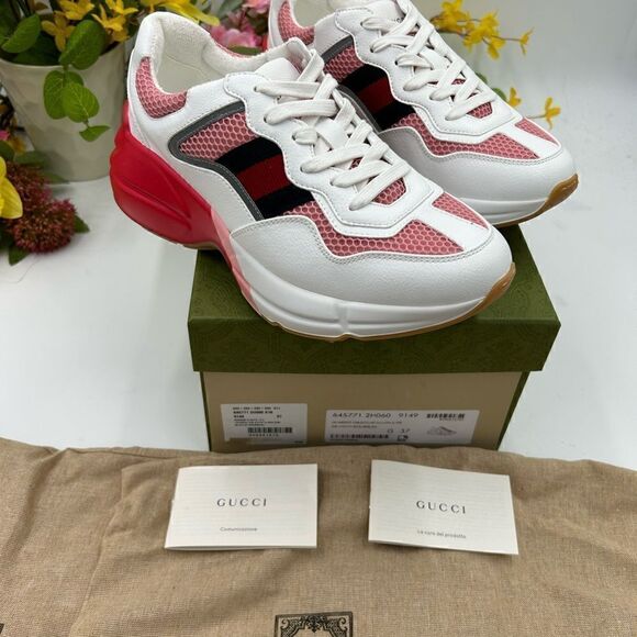 SOLD!!!!!!!!     Women’s Gucci Rython sneakers, size 37 made in Italy - Picture 4 of 11